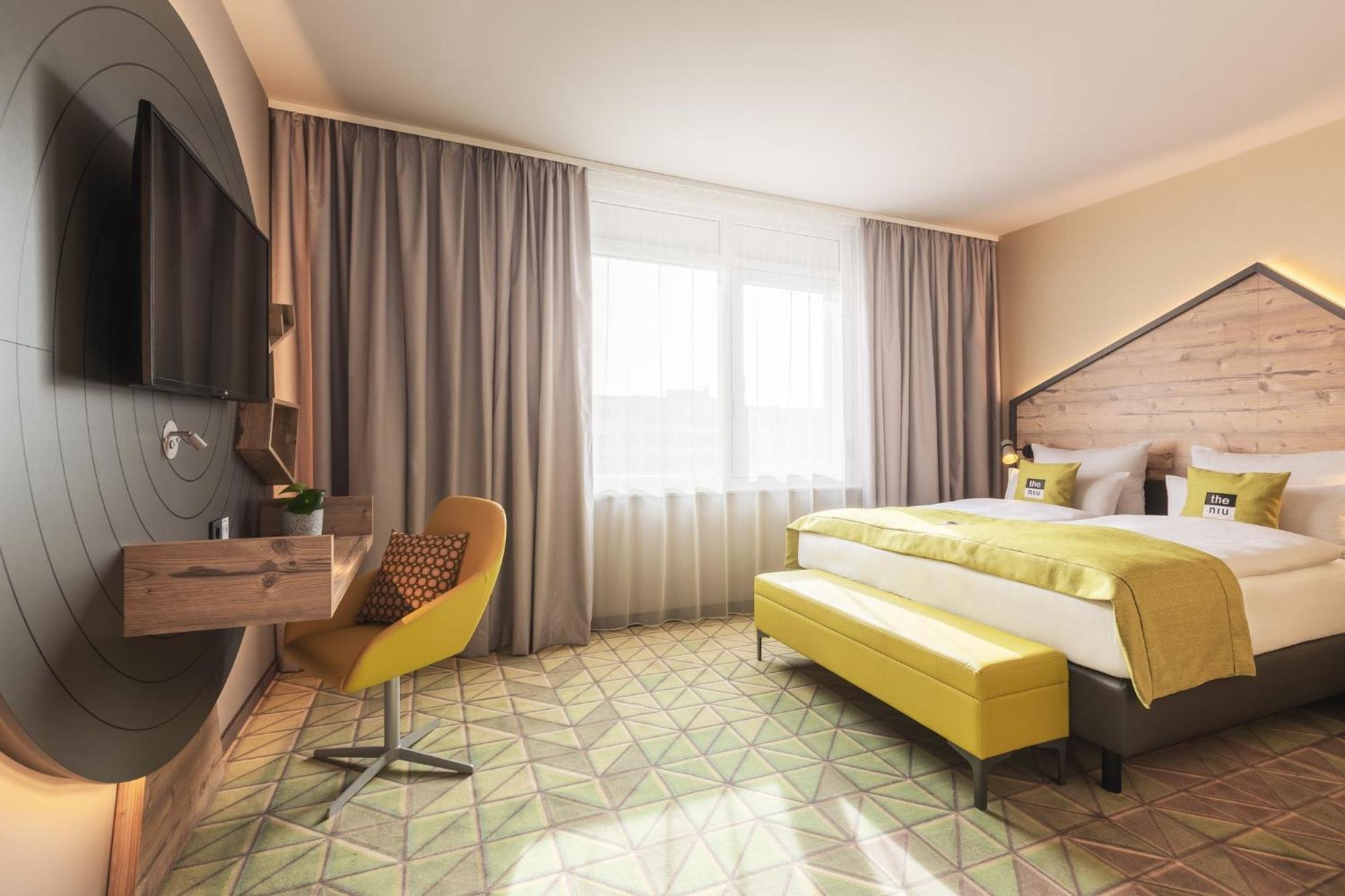 Holiday Inn - The Niu, Mill Cologne Muelheim, An Ihg Hotel Екстериор снимка