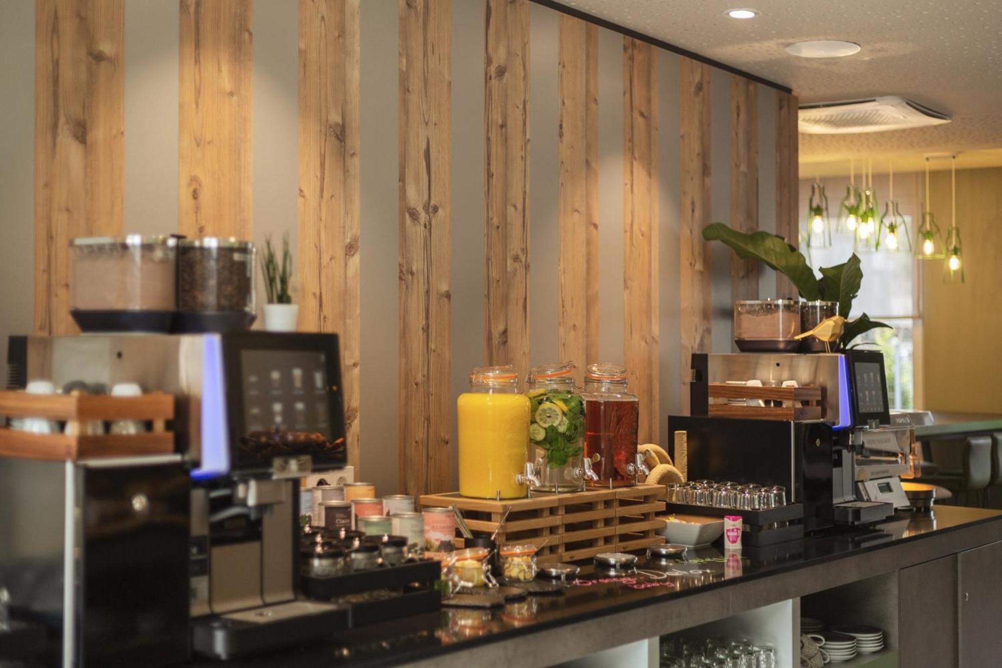 Holiday Inn - The Niu, Mill Cologne Muelheim, An Ihg Hotel Екстериор снимка
